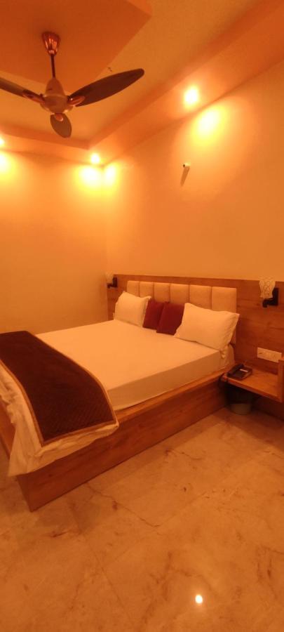 Devi Residency - Near Prem Mandir Bankey Bihari Vrindāvan Zewnętrze zdjęcie