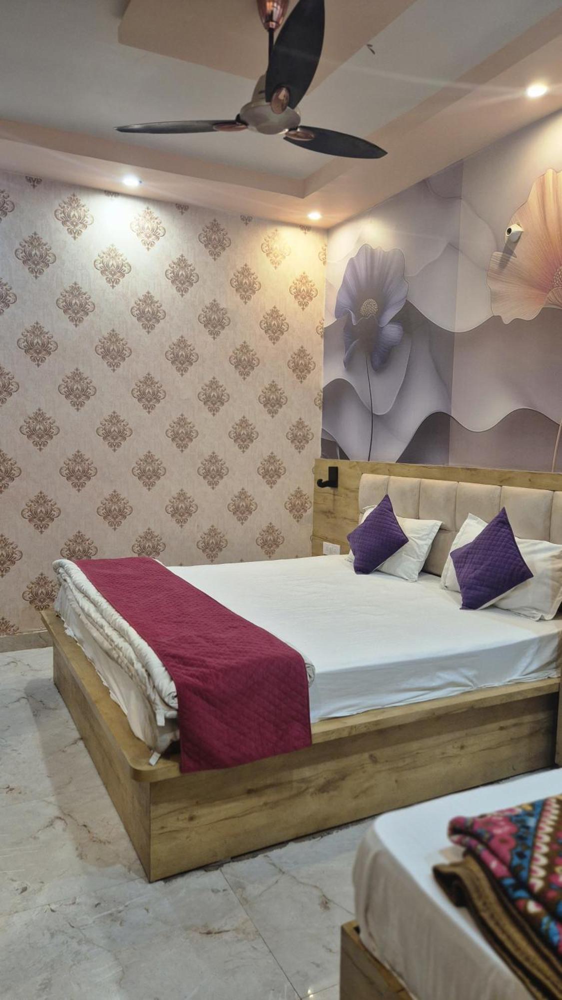 Devi Residency - Near Prem Mandir Bankey Bihari Vrindāvan Zewnętrze zdjęcie